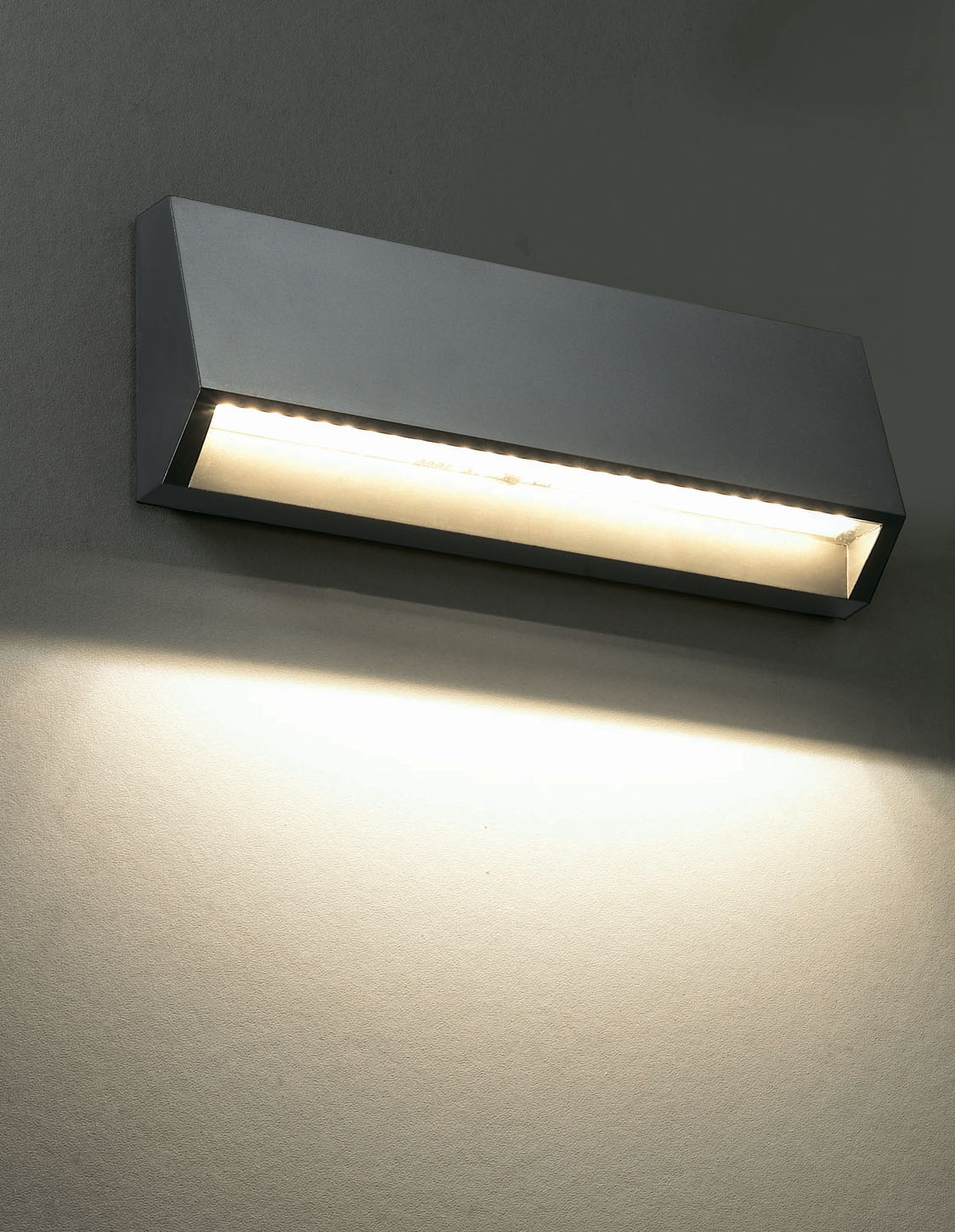 Уличный настенный светильник Kaimas 357418