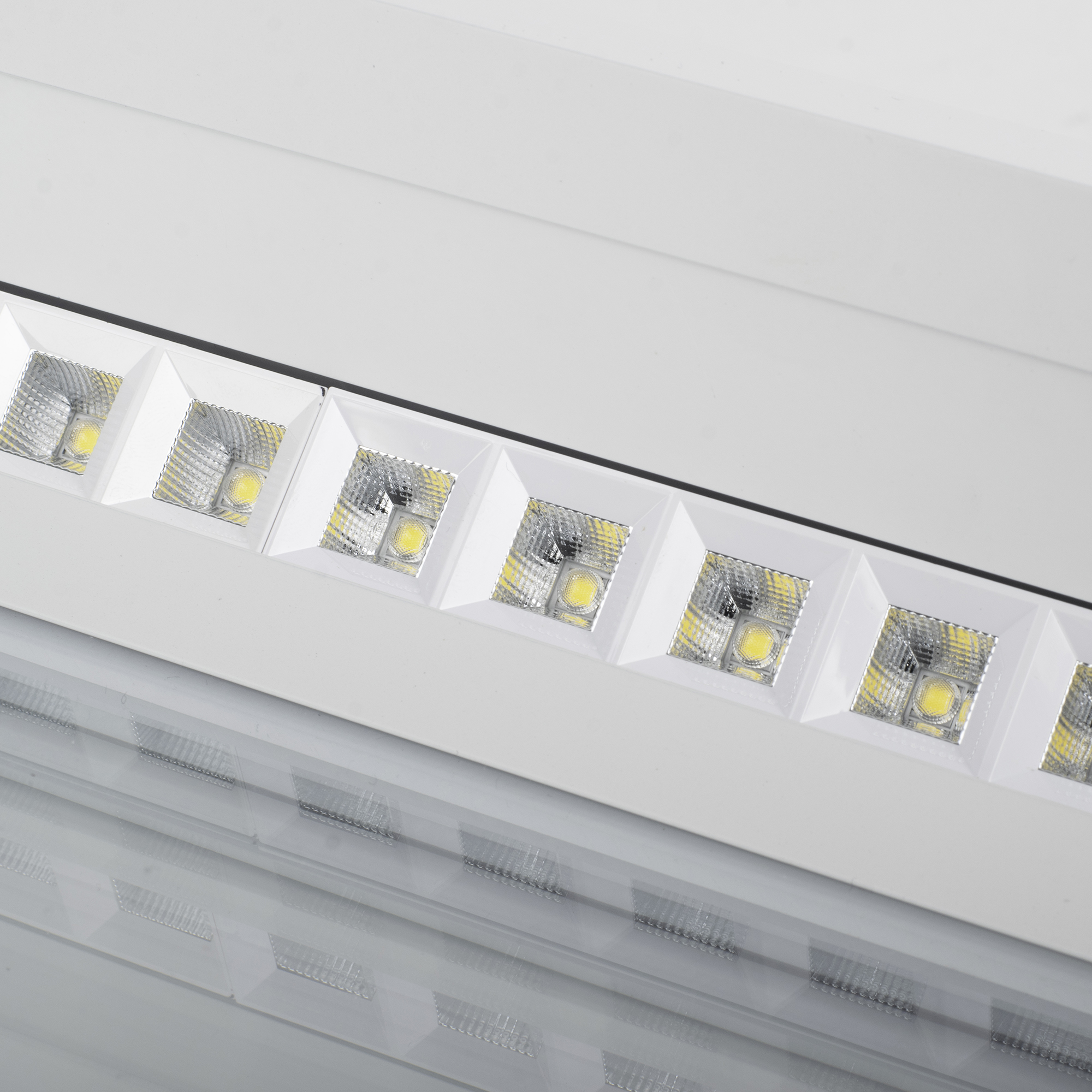 Потолочный втраиваемый светильник-окно MANTRA BLUE SKY 9093_MN