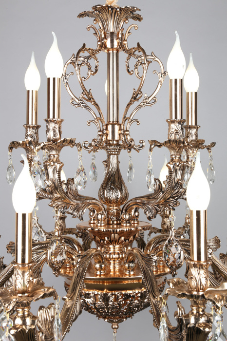 Большая люстра Omnilux OML-74903-18