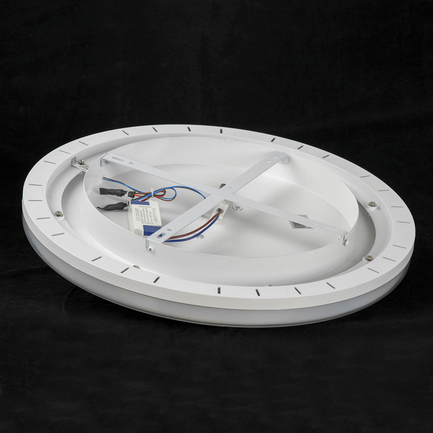 Потолочная люстра Lussole HARTLEY LSP-7437