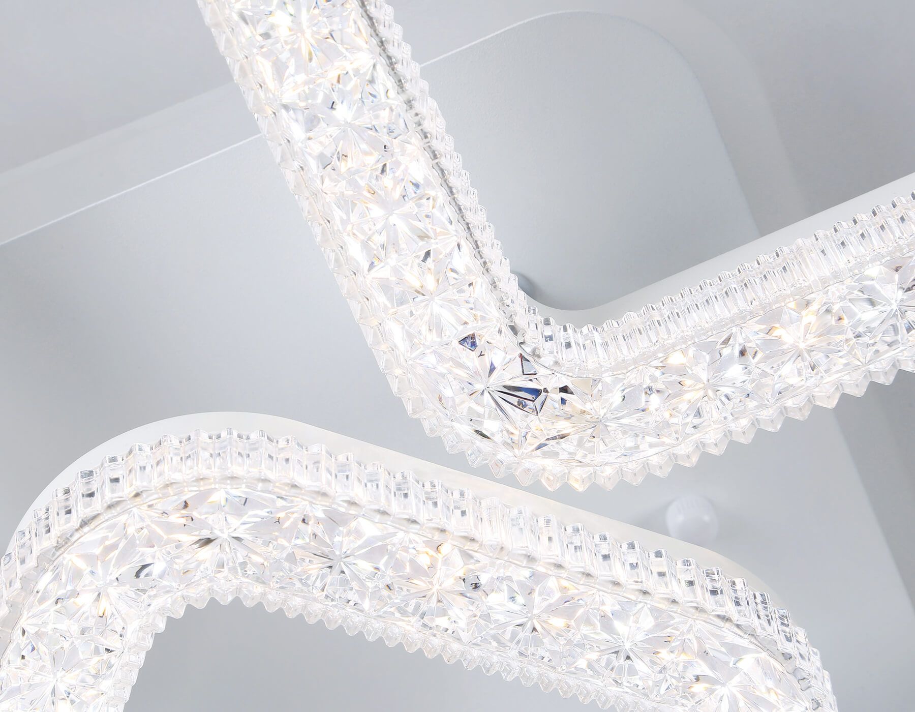 Потолочная люстра Ambrella light с пультом Original FA3914_AMB