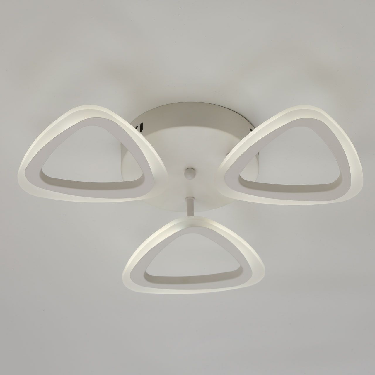 Потолочная люстра De Markt Мадлен 424012903_MW