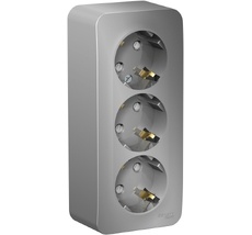 Розетка накладная тройная с заземлением и шторками (алюминий) Systeme Electric BLNRA011313