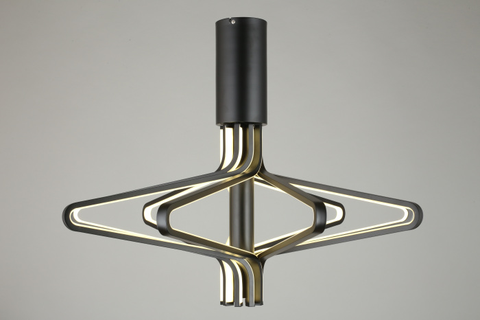 Потолочная светодиодная люстра с пультом управления Omnilux OML-18817-180