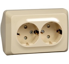Розетка накладная двойная с заземлением и шторками (кремовый) Systeme Electric PA16-108K