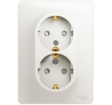 Розетка встраиваемая двойная с заземлением и шторками (перламутровый) Systeme Electric GSL000626