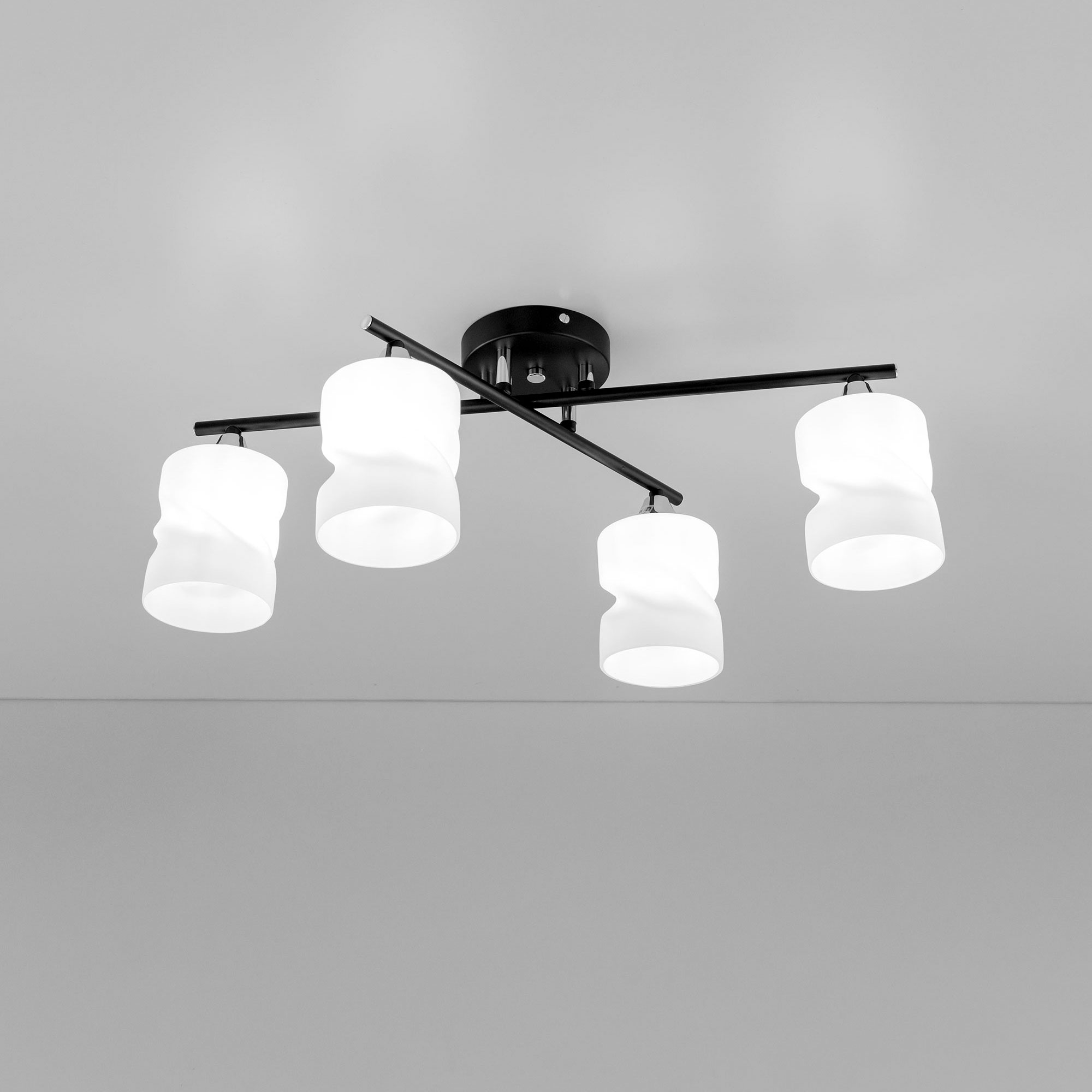 Потолочная люстра CitiLux Нильс CL132145