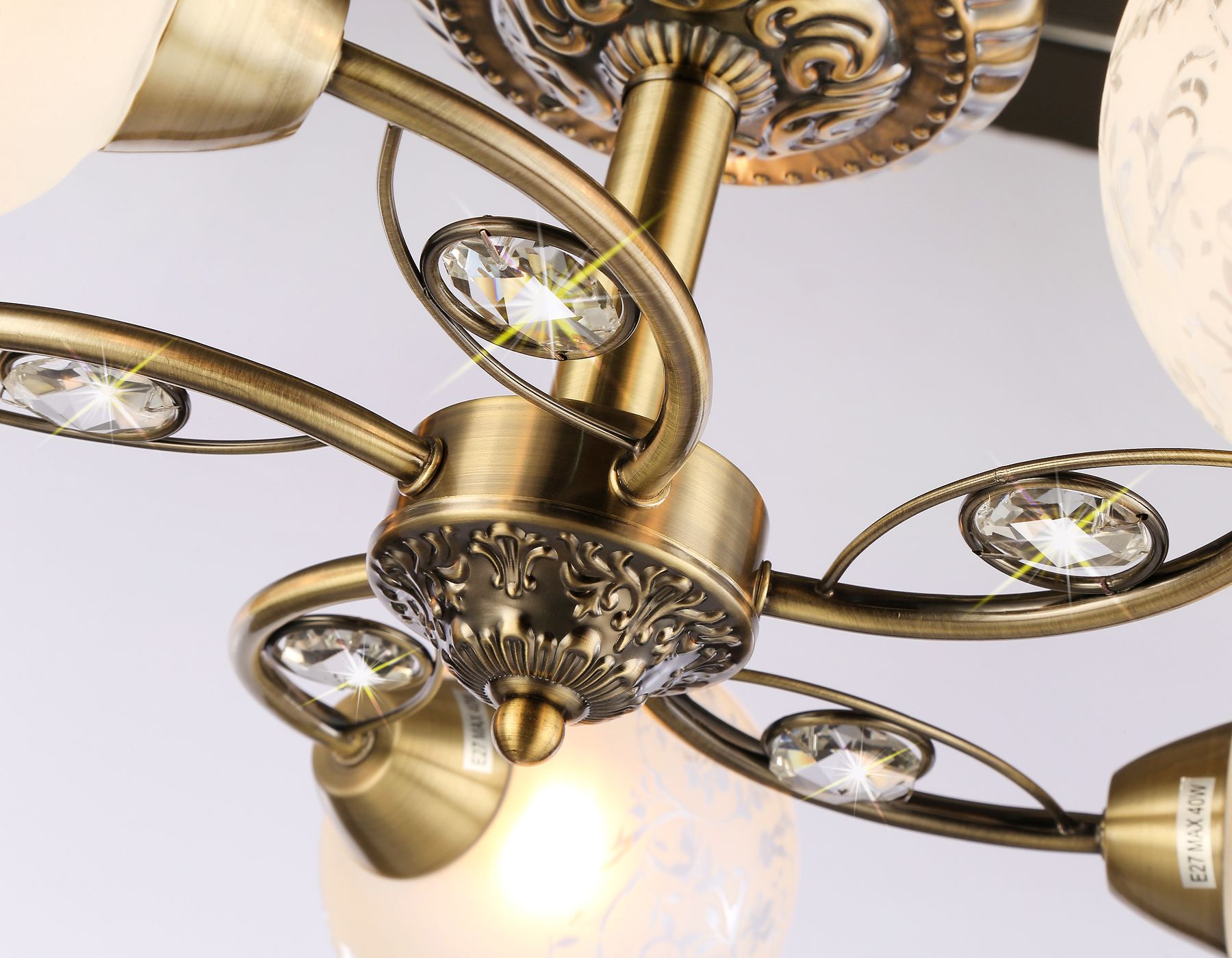 Потолочная люстра Ambrella light Traditional TR3064_AMB