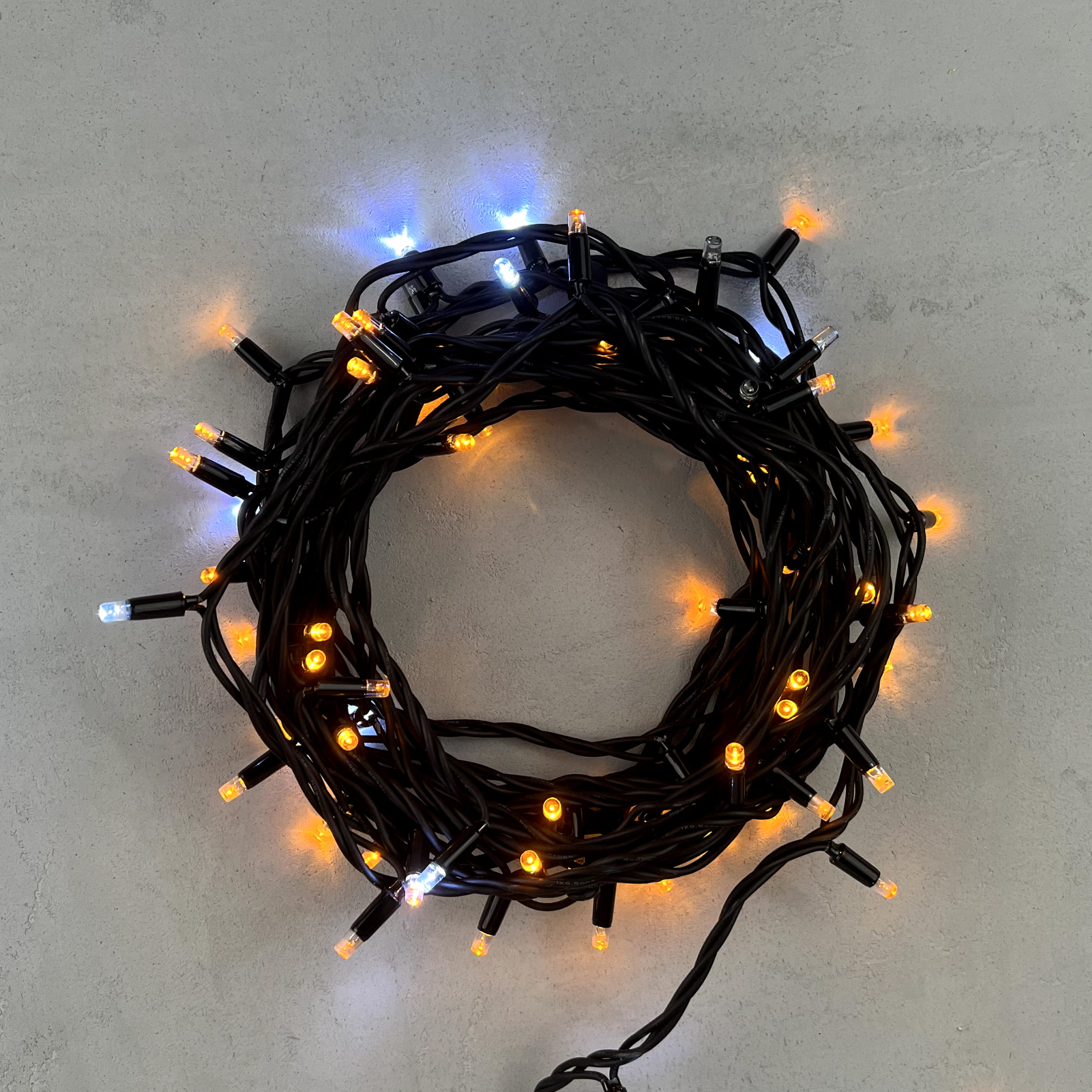 Гирлянда Нить 10м Желтая с Мерцанием Белого Диода 220В, 75 LED, Провод Черный Каучук, IP65 LL75BLW-1-2Y