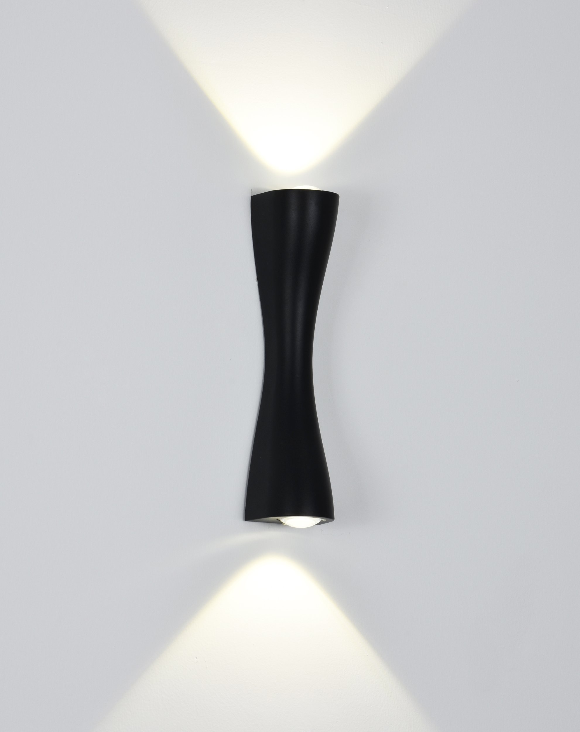 Настенный светильник Arte Lamp ZAURAK A2697AP-10BK