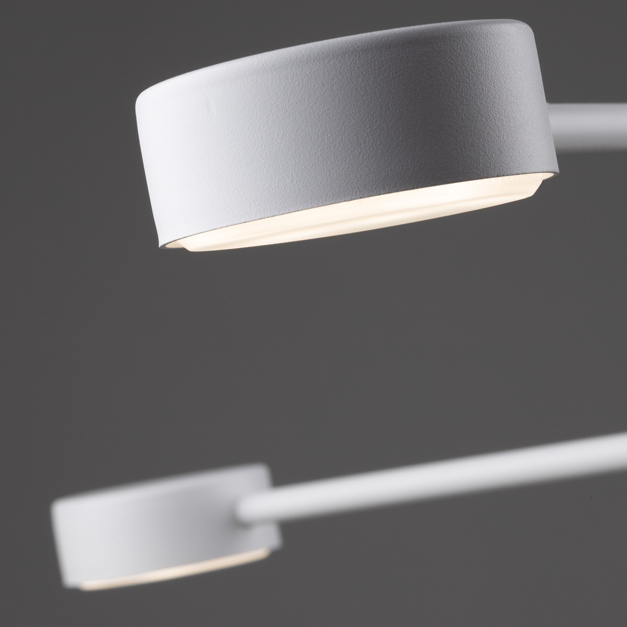 Люстра на штанге Freya Tactic FR5363CL-04W_MY