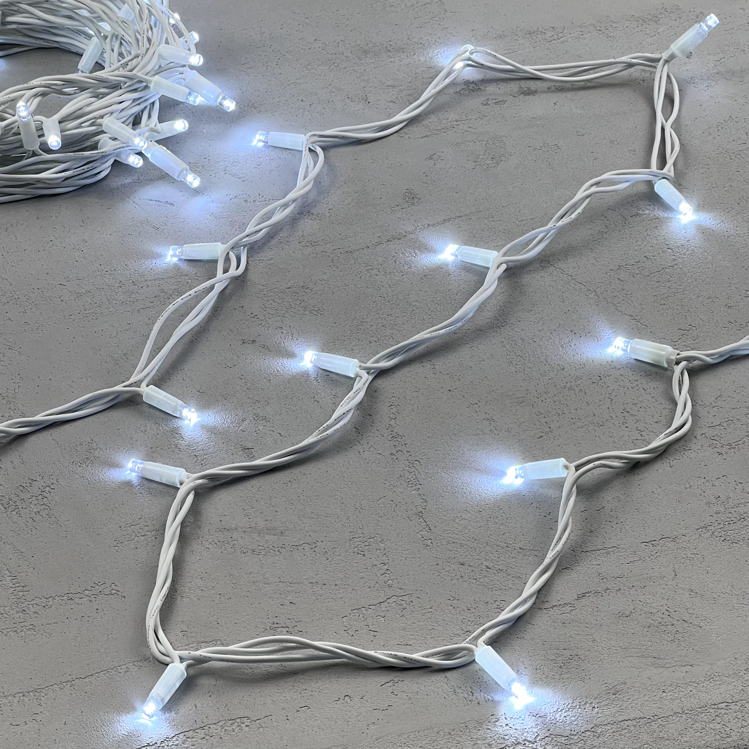 Гирлянда LTC Нить 10м Белая 24В, 75 LED LL75-8-1W