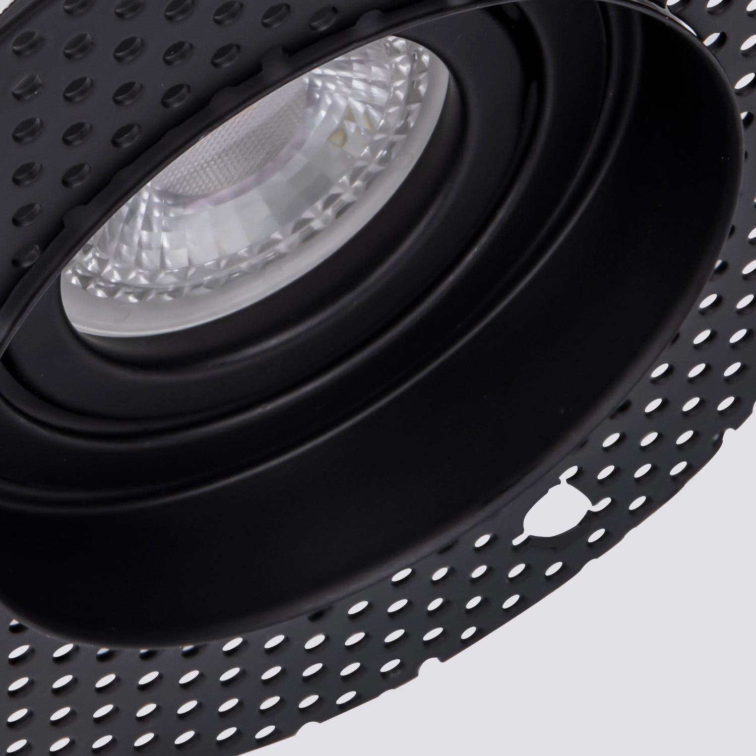 Врезной светильник под штукатурку Favourite Lamppu 4535-1C