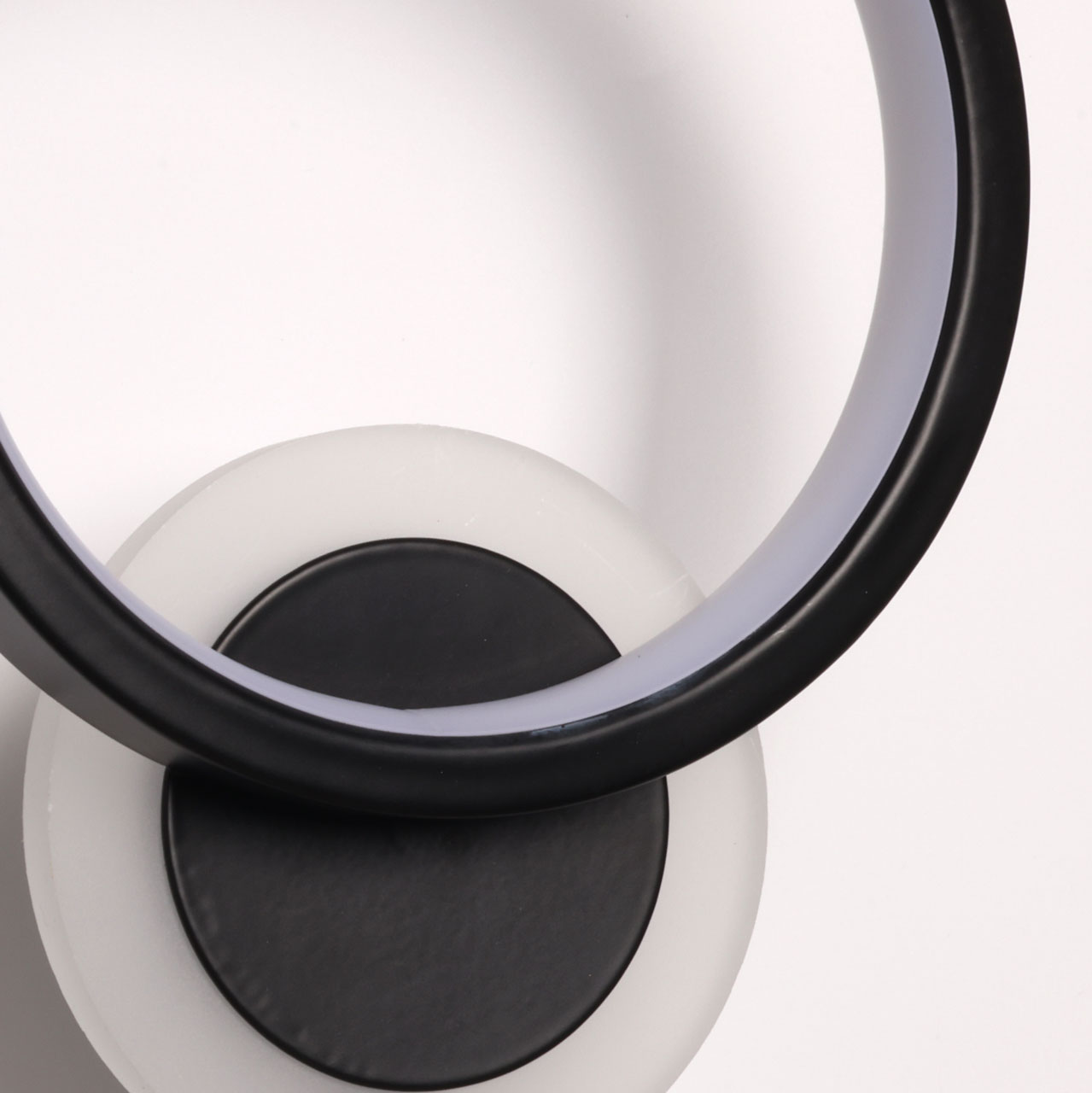 Настенные светильник De Markt Гэлэкси 632028103_MW