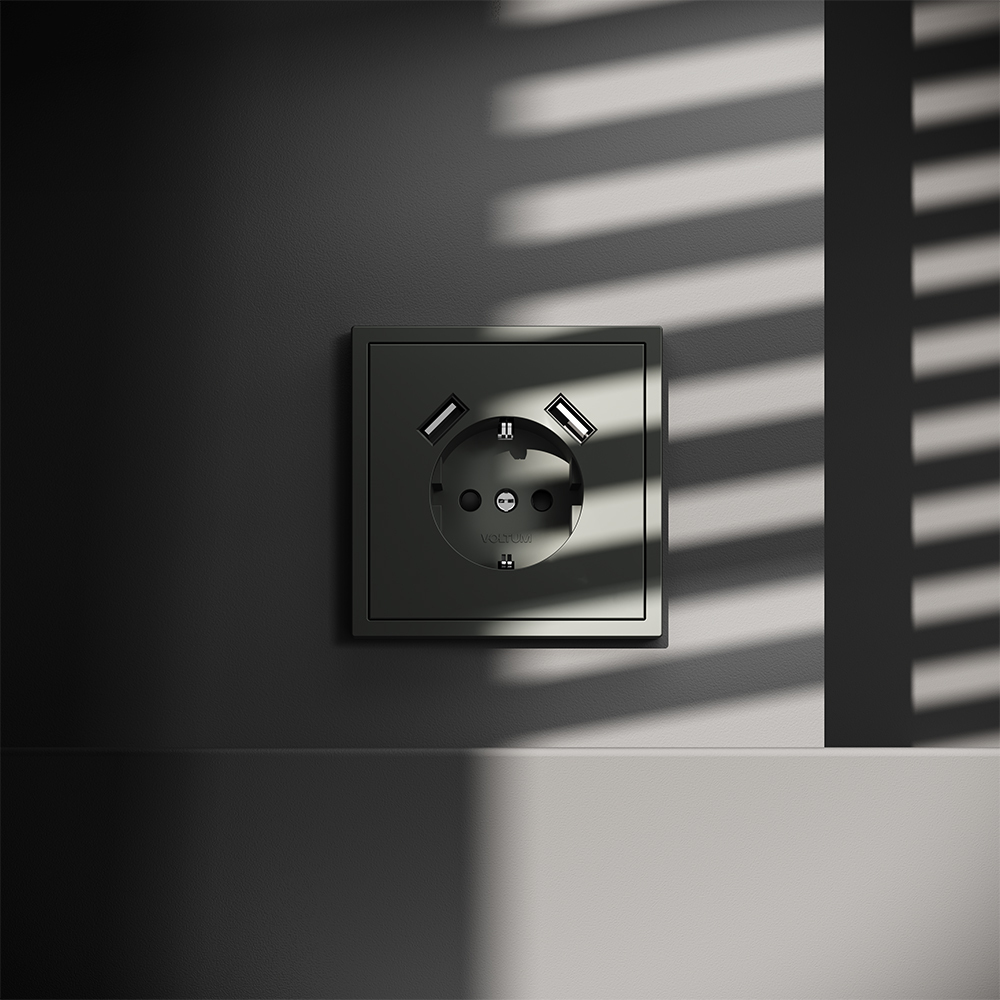 Розетка встраиваемая VOLTUM S70 с заземлением и защитными шторками, 16А, с USB, A+A VLS040406