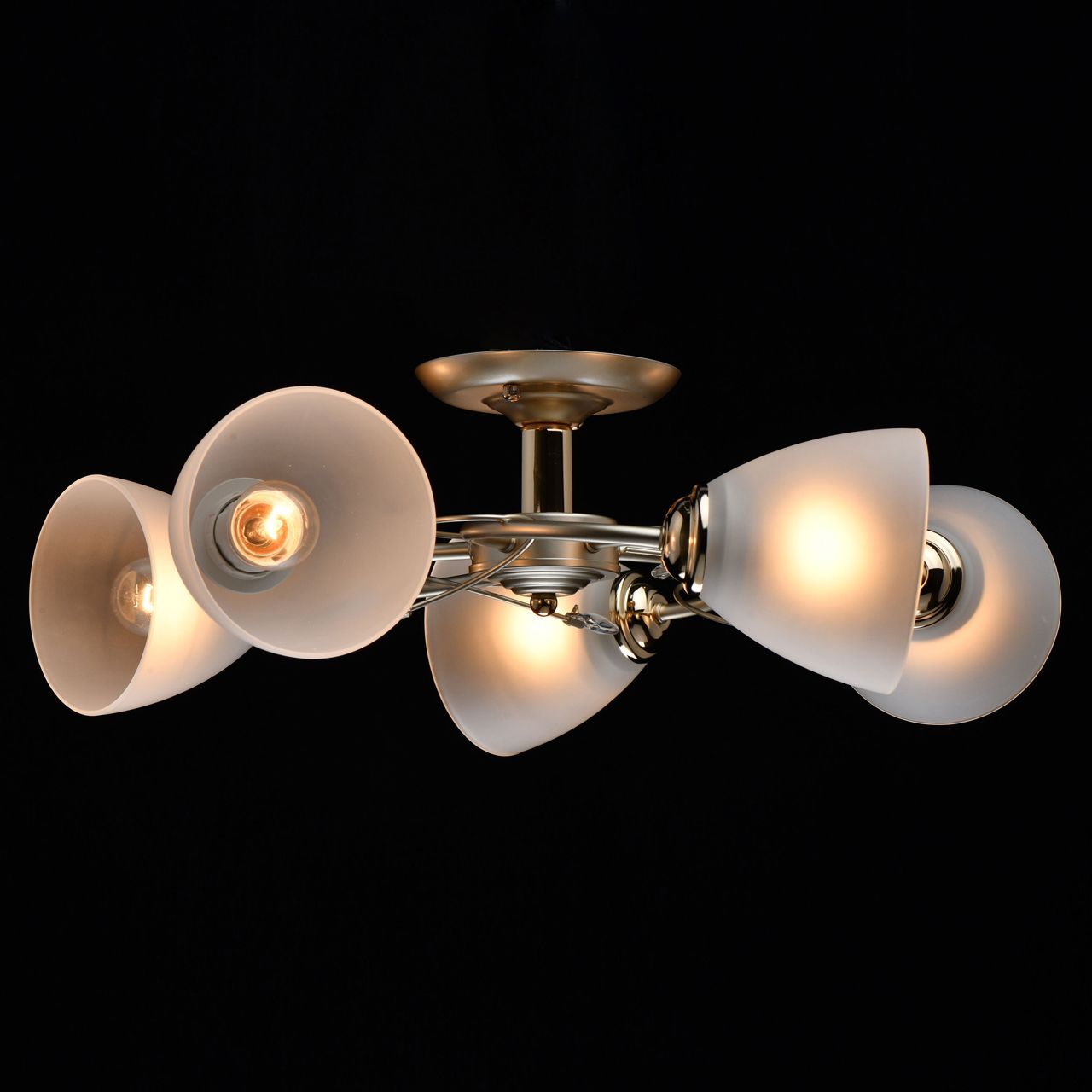 Потолочная люстра De Markt Нежность 676013405_MW