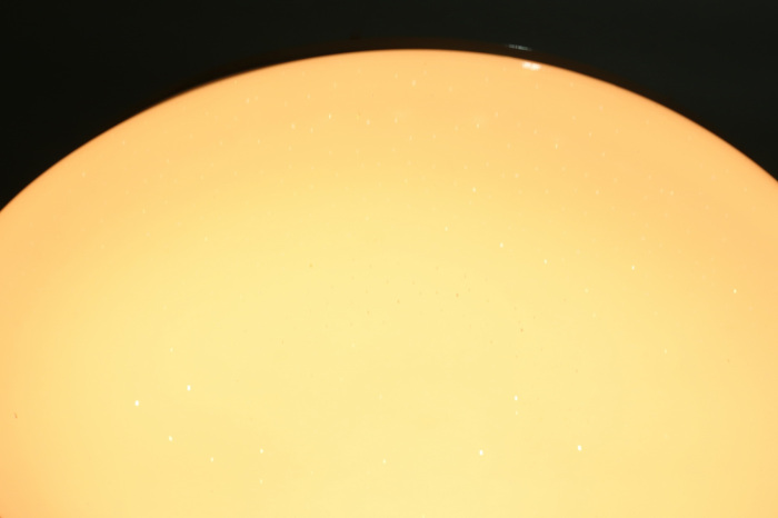 Светодиодный потолочный светильник с пультом Omnilux OML-47507-60