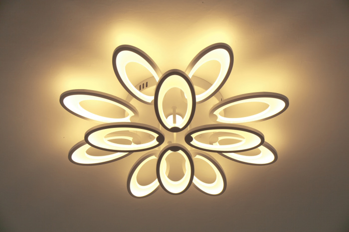 Потолочная люстра Escada 10238/12LED_ESC