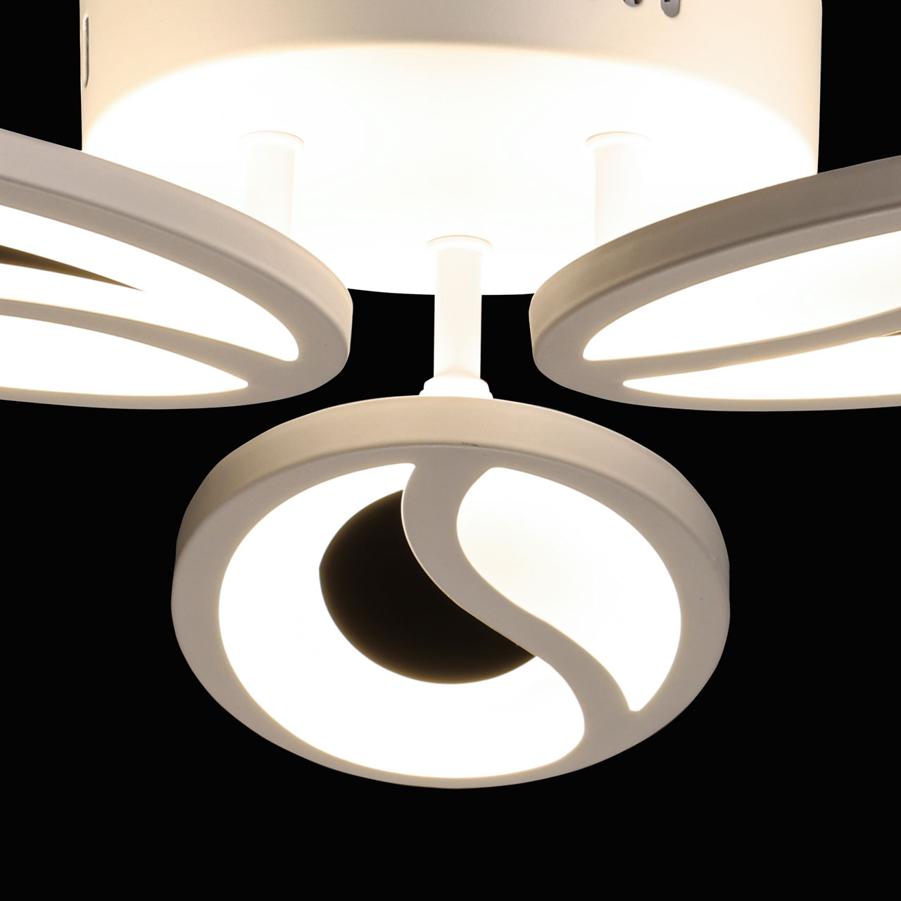 Потолочная люстра De City Мадлен 424018003_MW