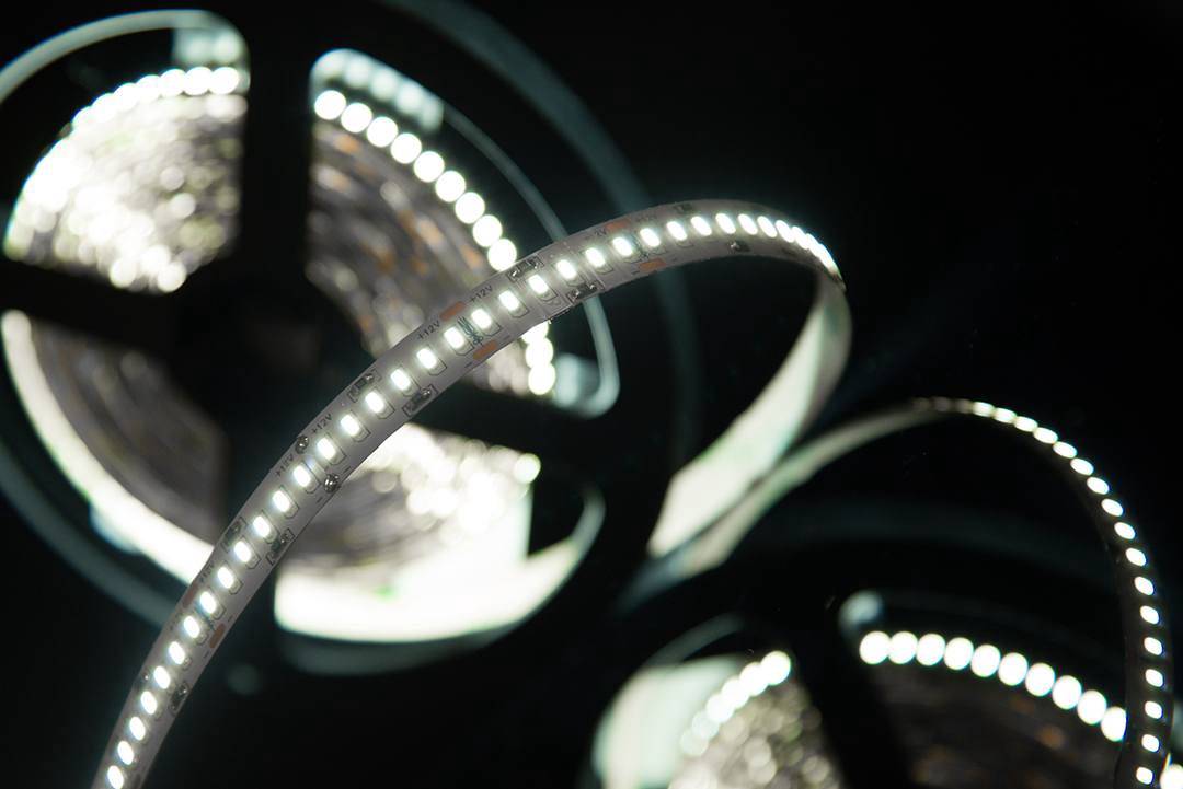 Светодиодная лента 1м. 24W холодный белый 6000K - 6500K 00000000925_SW