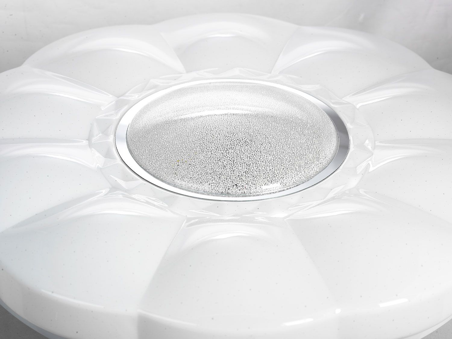 Потолочный светильник Lussole MOONLIGHT LSP-8319