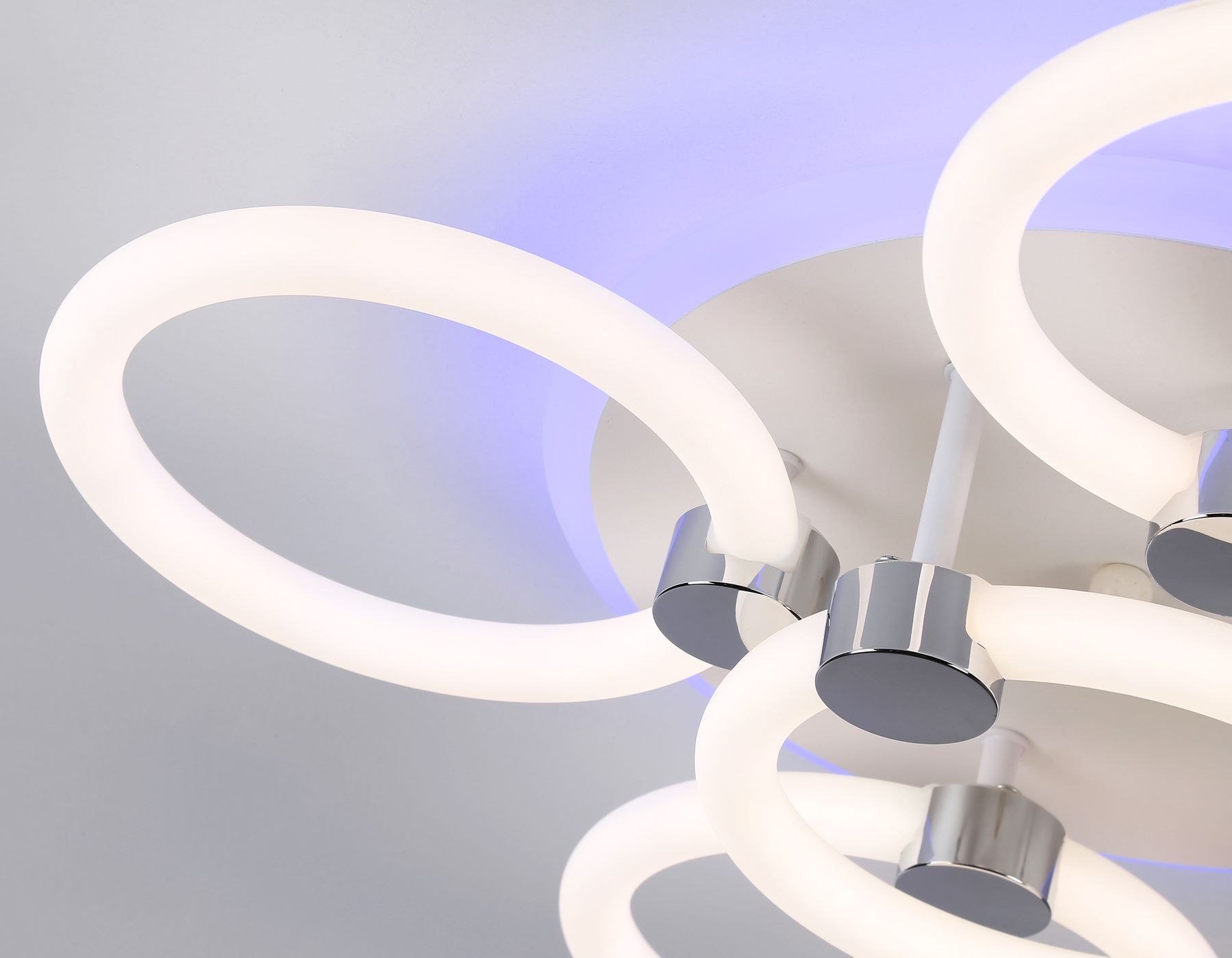 Потолочная люстра с подсветкой Ambrella Light ACRYLICA FA3841_AMB