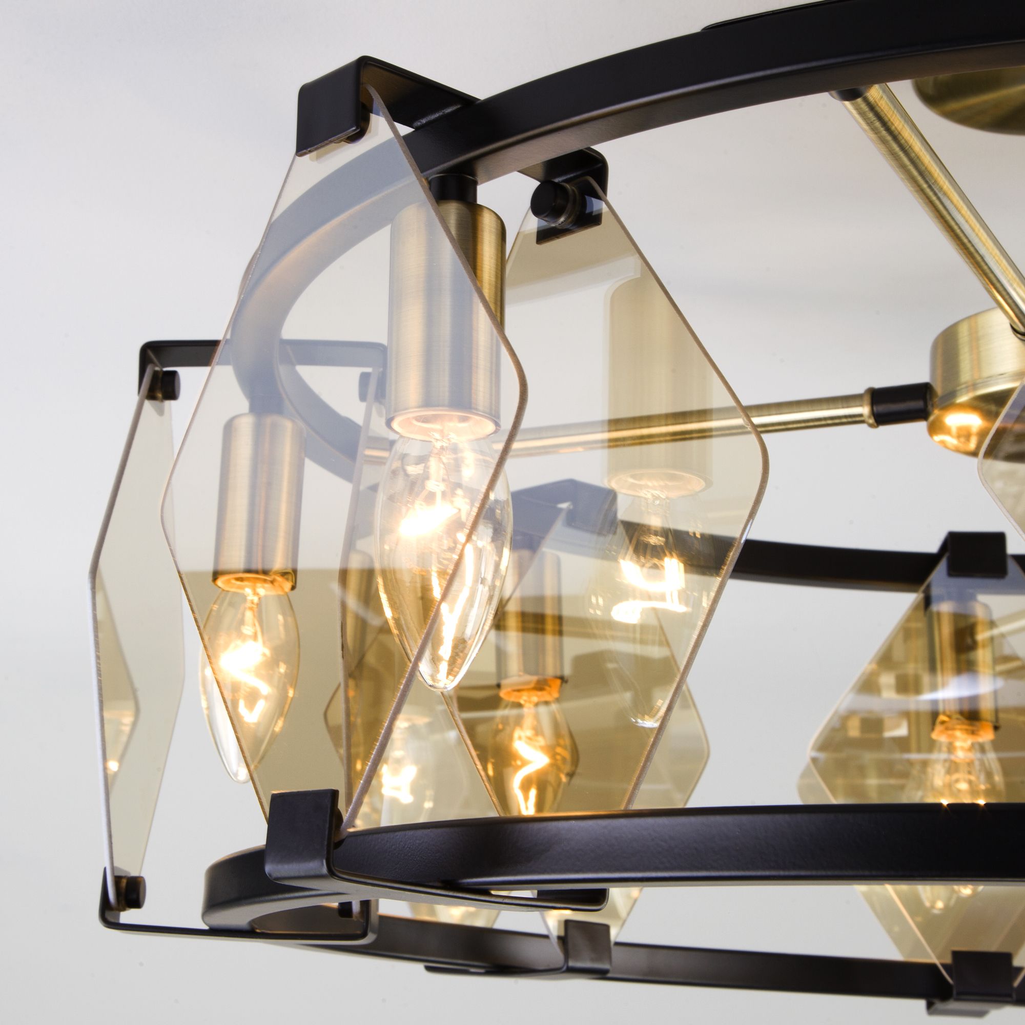 Потолочная люстра Eurosvet с управлением по Wi-Fi Aragon a054453_EU