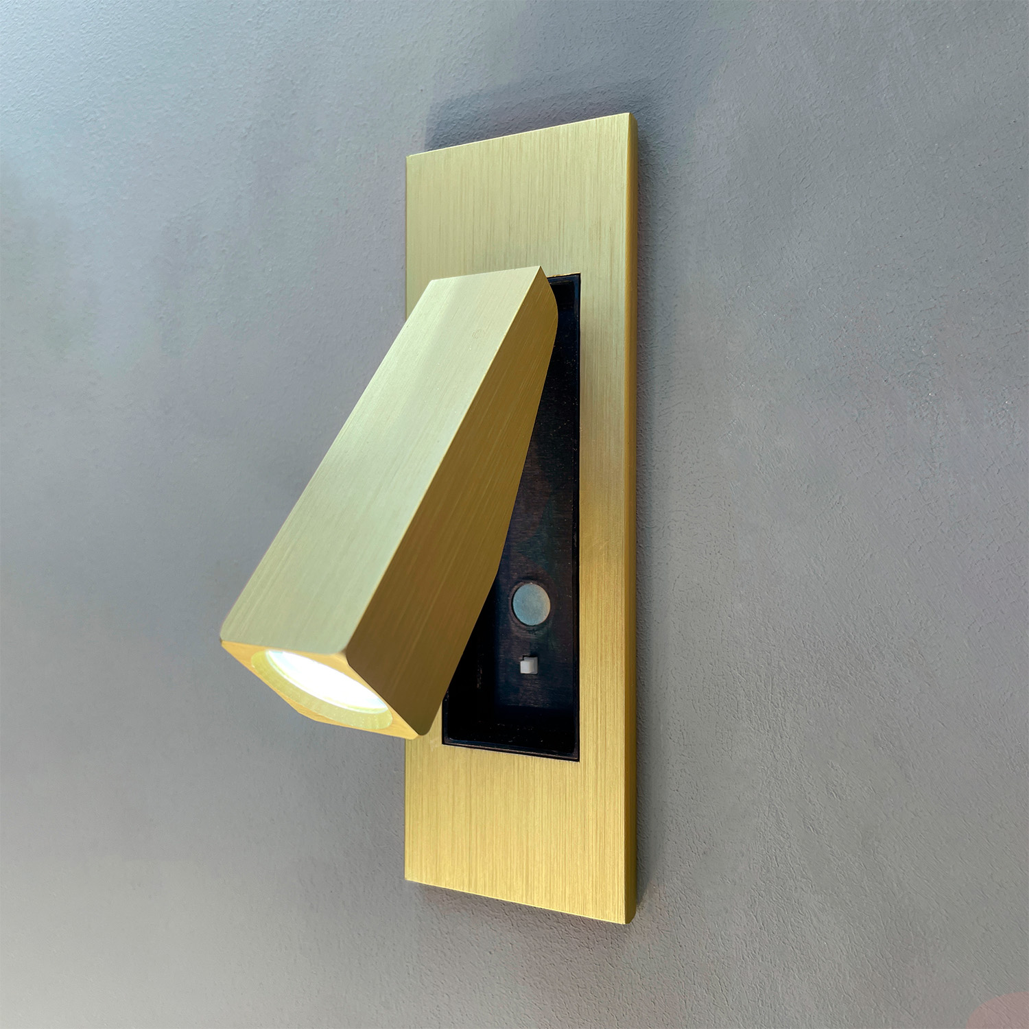 Спот Favourite Bedside 4283-1W