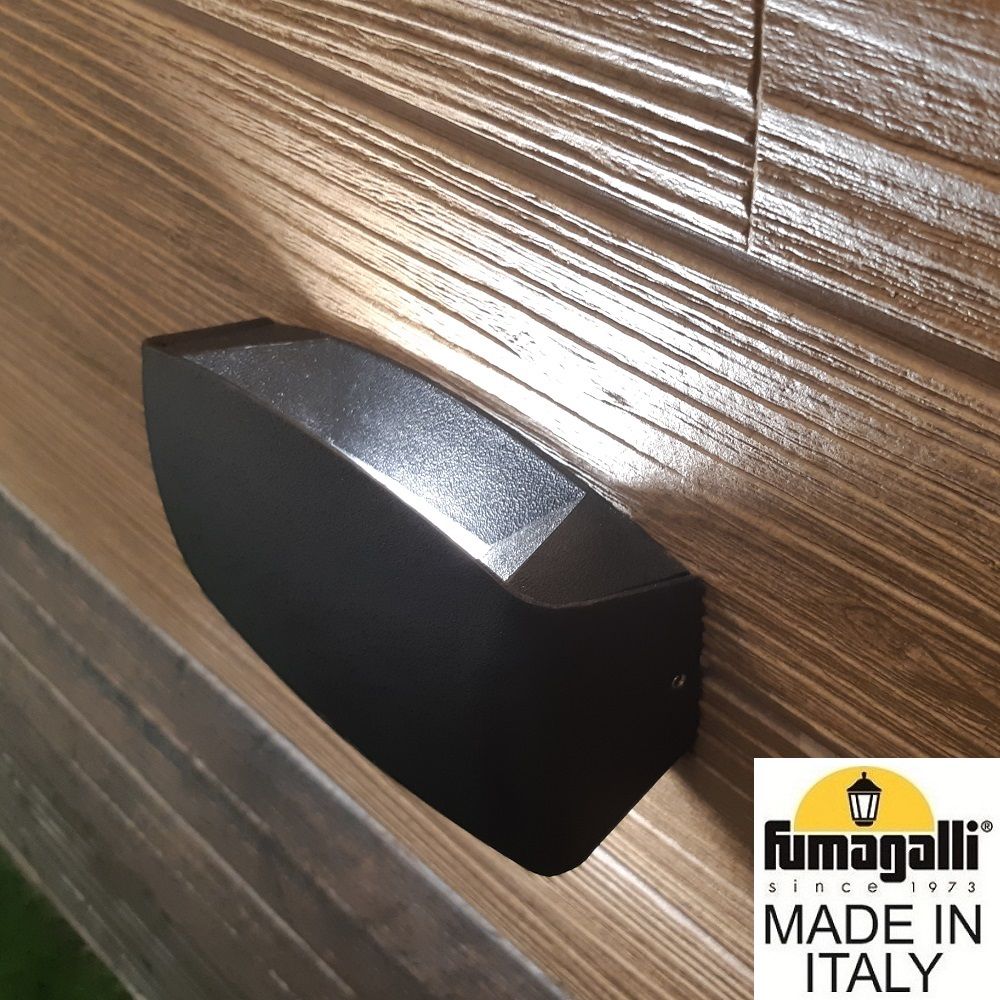 Уличный настенный светильник ABRAM AB1.000.000.AXJ1L