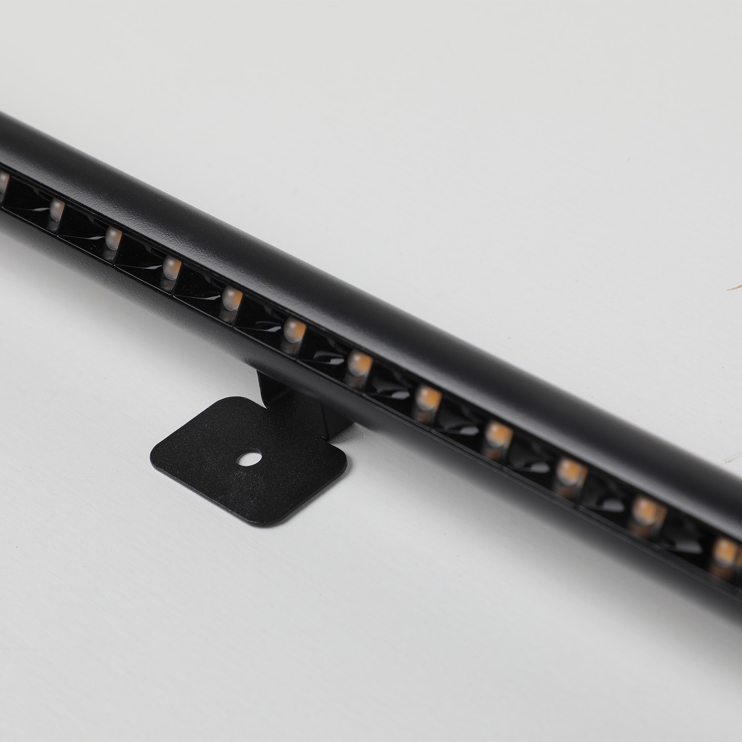 Настенный светильник Favourite Diskret 4487-1W