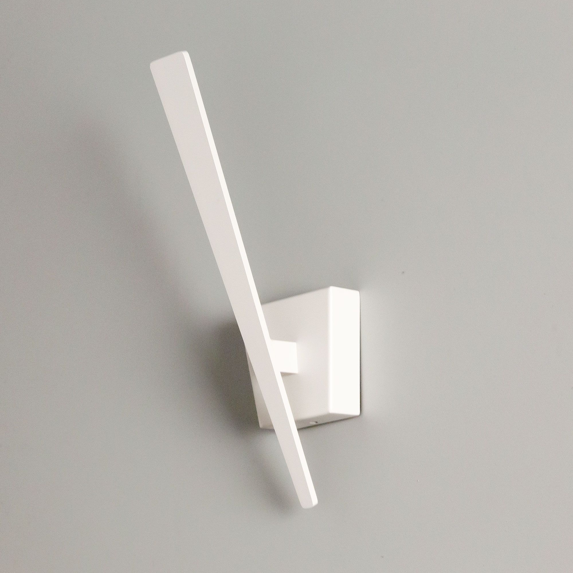 Настенный светильник CitiLux Декарт CL704010N