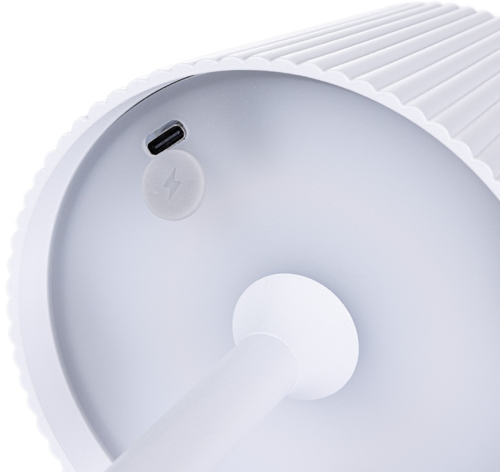 Настольная лампа ARTE LAMP FUYUE A1616LT-1WH