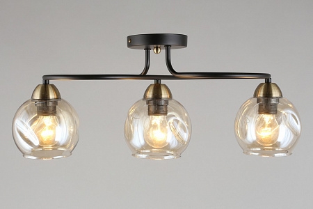 Потолочная люстра Omnilux OML-95007-03