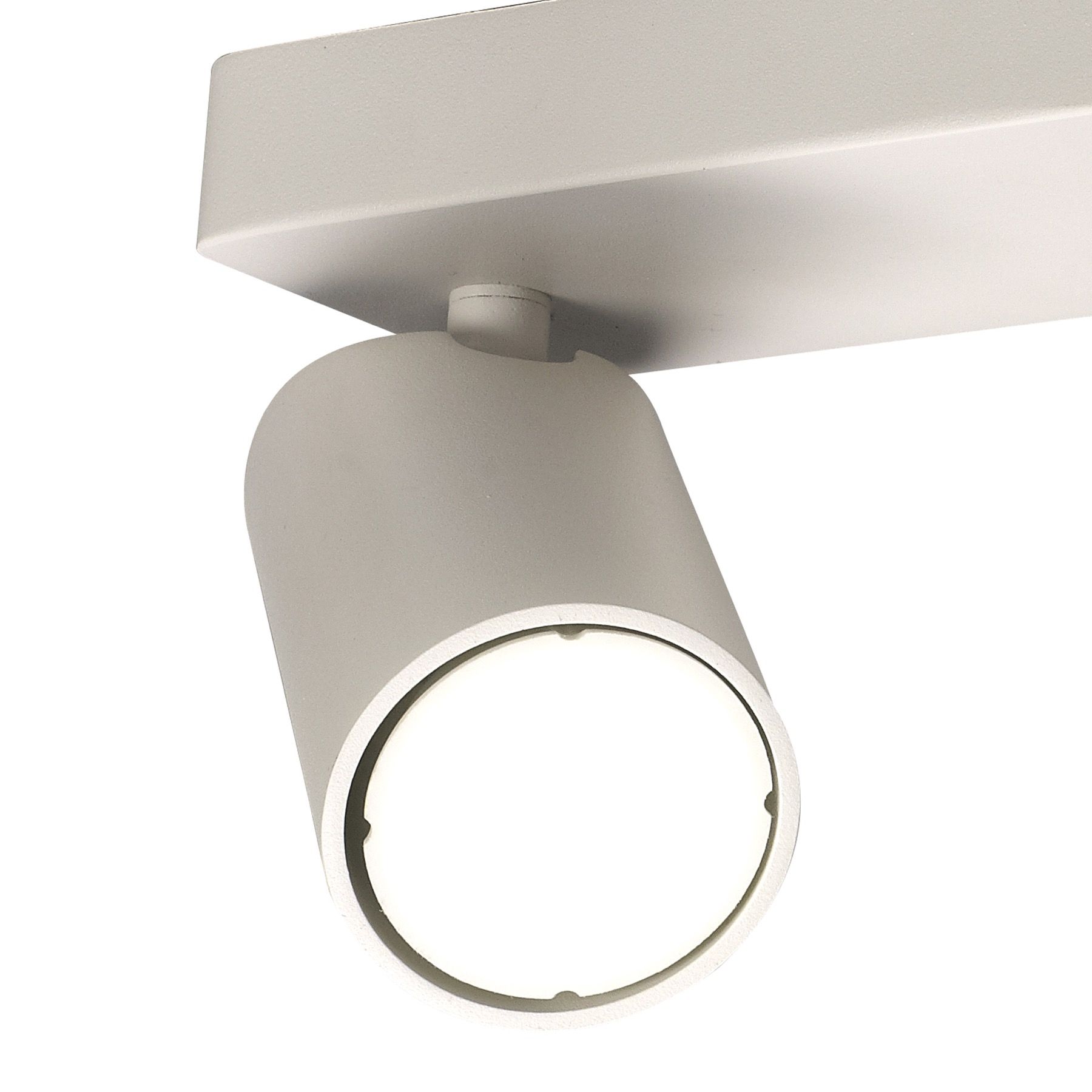 Спот Mantra SAL 6282_MN