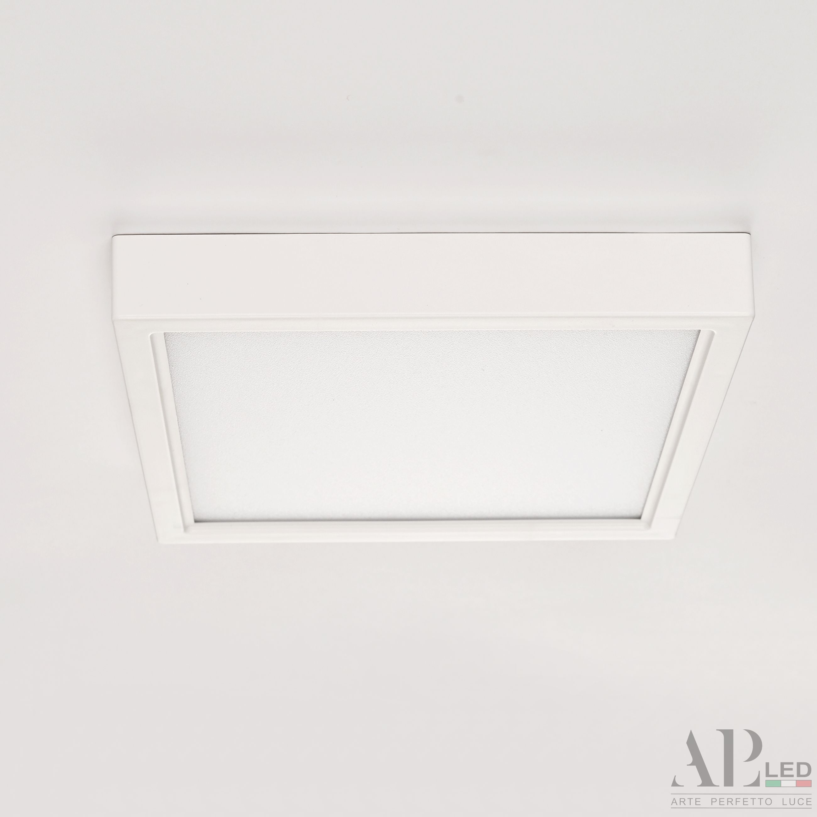 Накладной светильник APL LED Ingrid 3322.LDF2004M/18W/4K_BI
