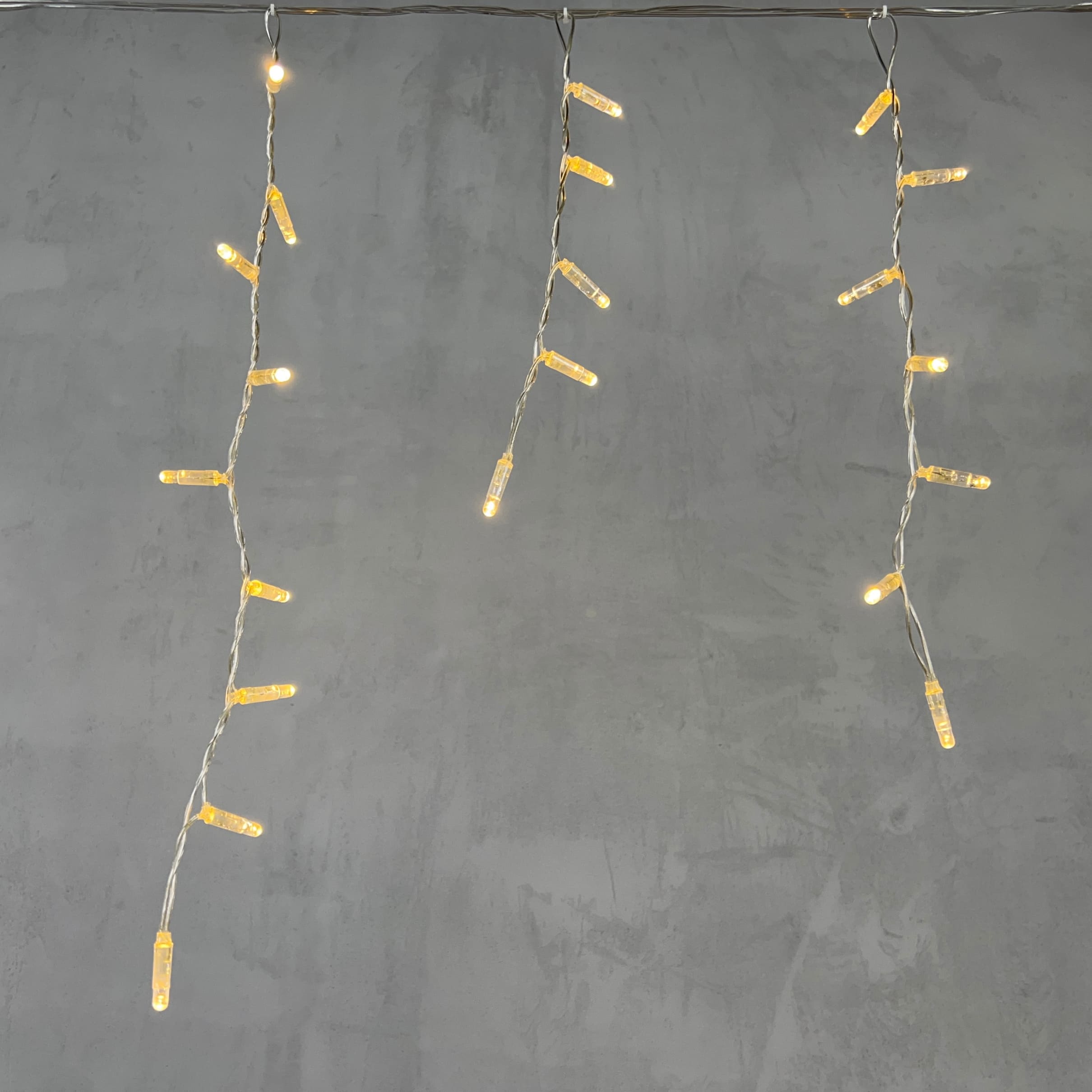 Гирлянда LTC Бахрома с Колпачком 4,9 x 0,5 м Тепло-Белая 220В, 189 LED PIL189CAP-10-2WW