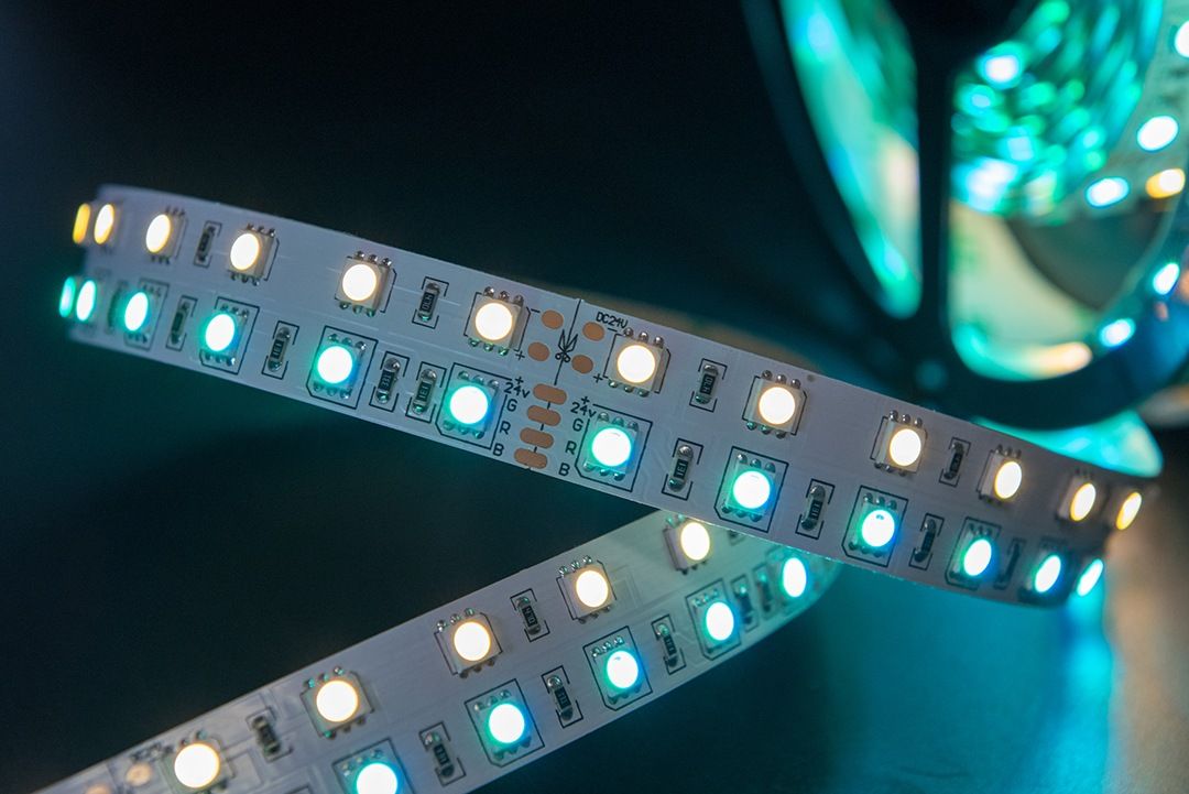 Светодиодная лента 1м. 28,8W 2700K SWG5120-24-28.8-RGBWW 09-00901044_SW