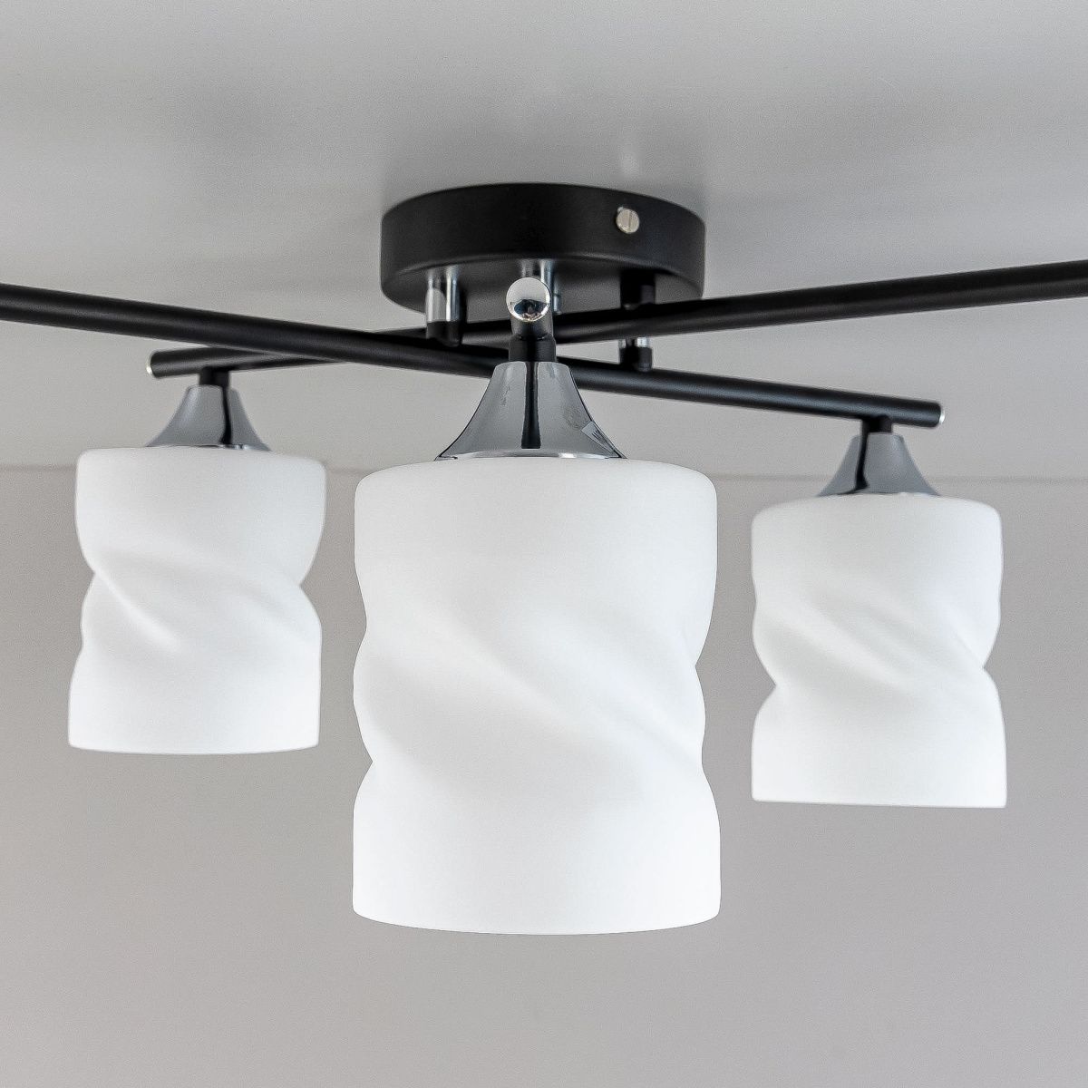 Потолочная люстра CitiLux Нильс CL132165