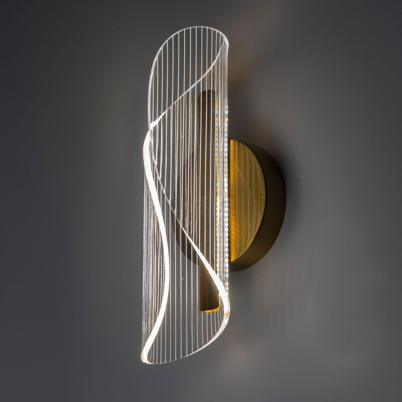 Настенный светильник De Markt Конти 488020401_MW