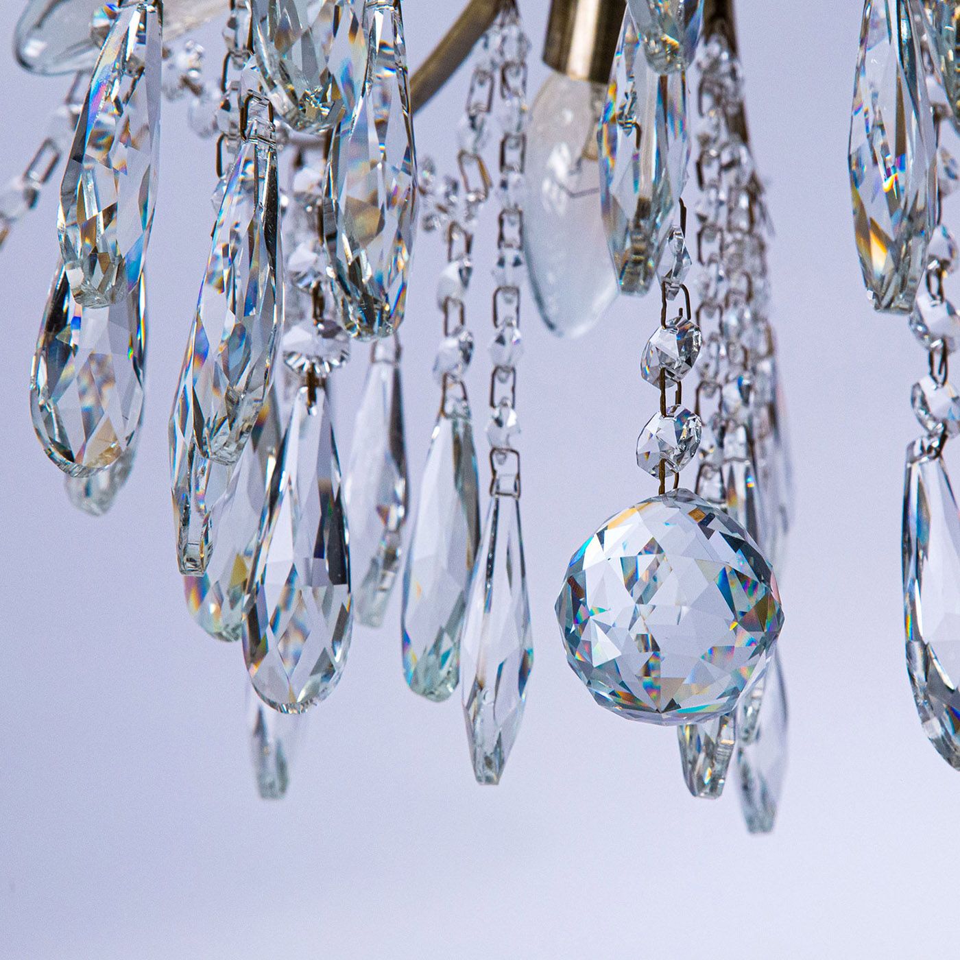 Потолочная люстра CitiLux Селена CL302183