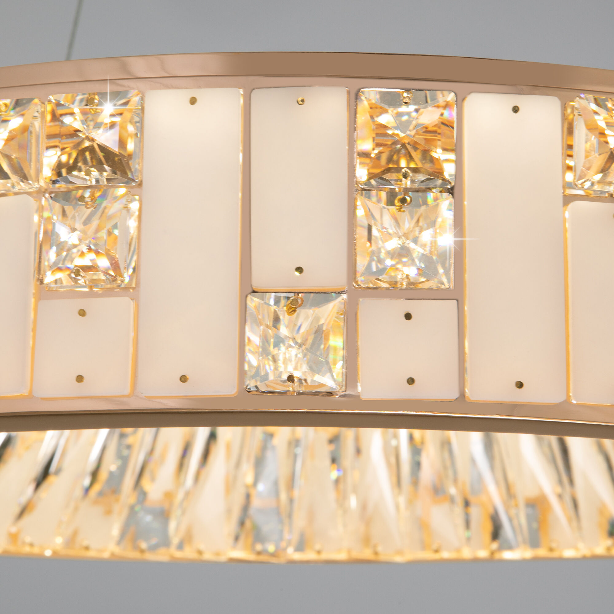 Подвесня люстра Bogates Cliff a065728_EU