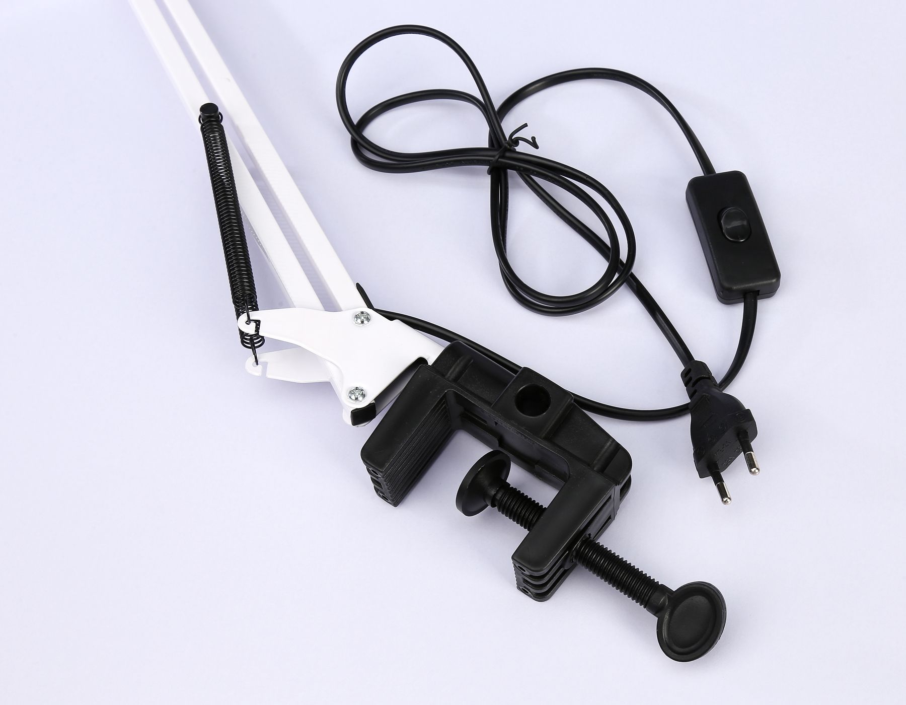 Настольная лампа Ambrella light с прищепкой Desk DE7719_AMB