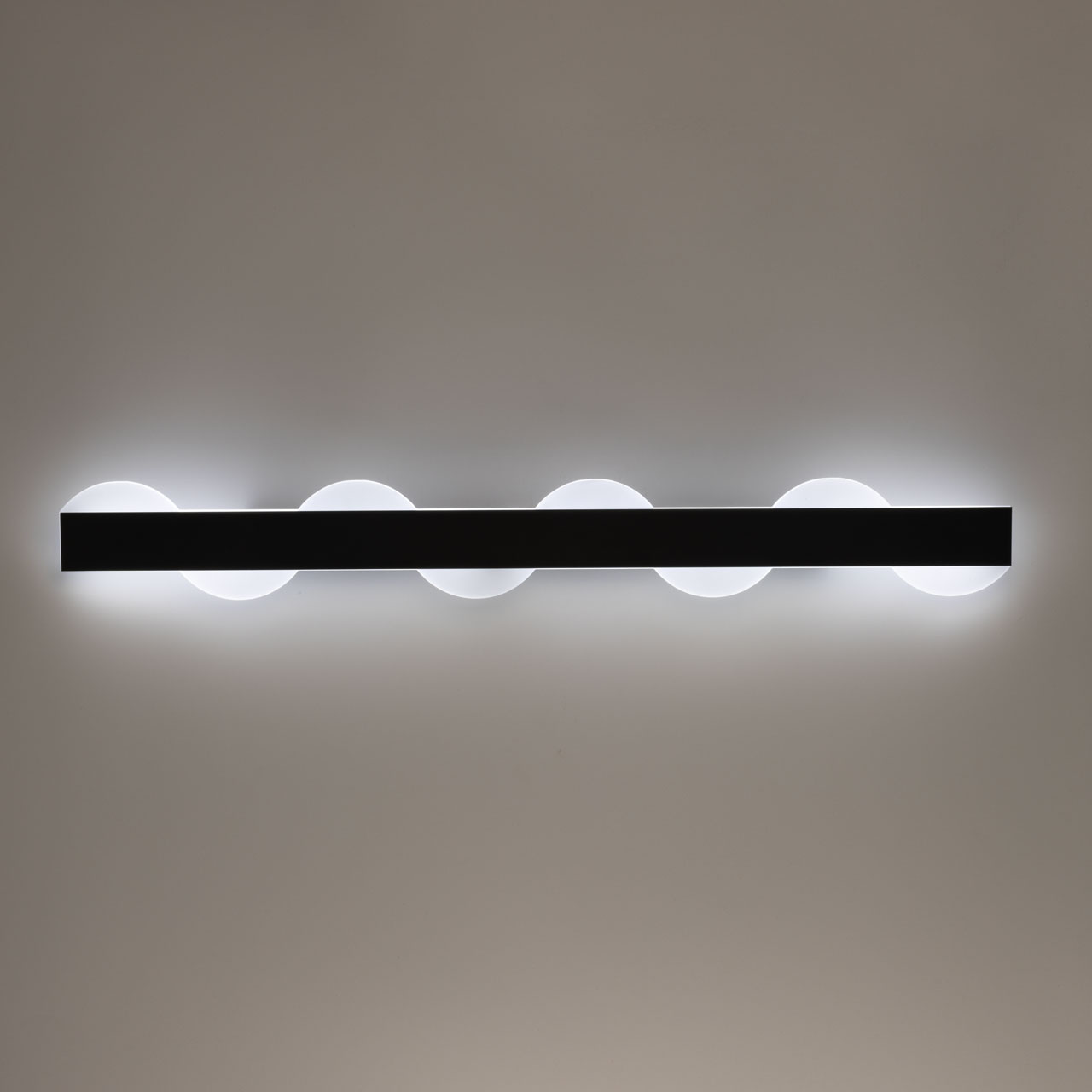 Настенный светильник De City Драйв 377024101_MW