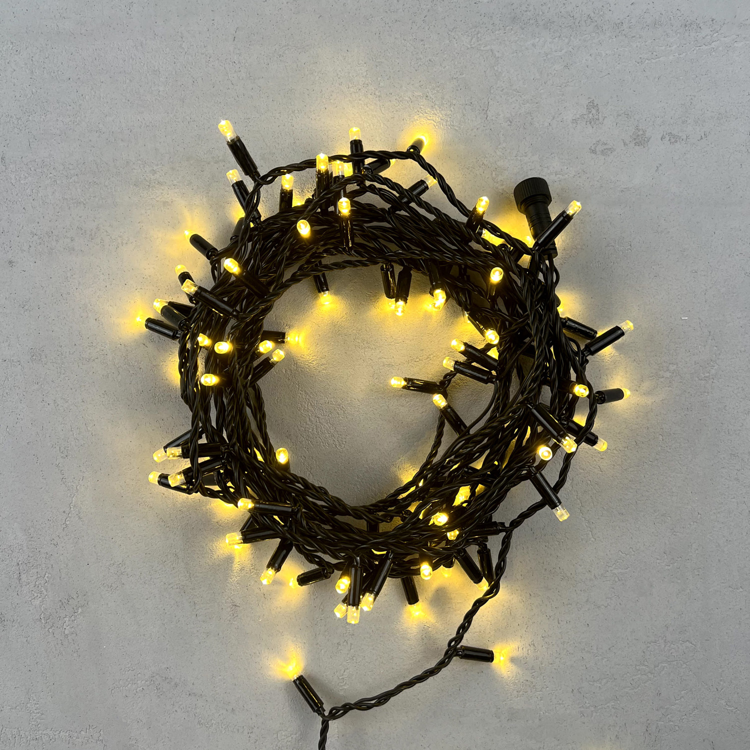 Гирлянда Нить с Колпачком 10м Золотой, 100 LED, Провод Черный ПВХ, IP65 LTC PST100CAP-11-2GL