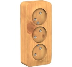 Розетка накладная тройная без заземления со шторками (ясень) Systeme Electric BLNRA001315