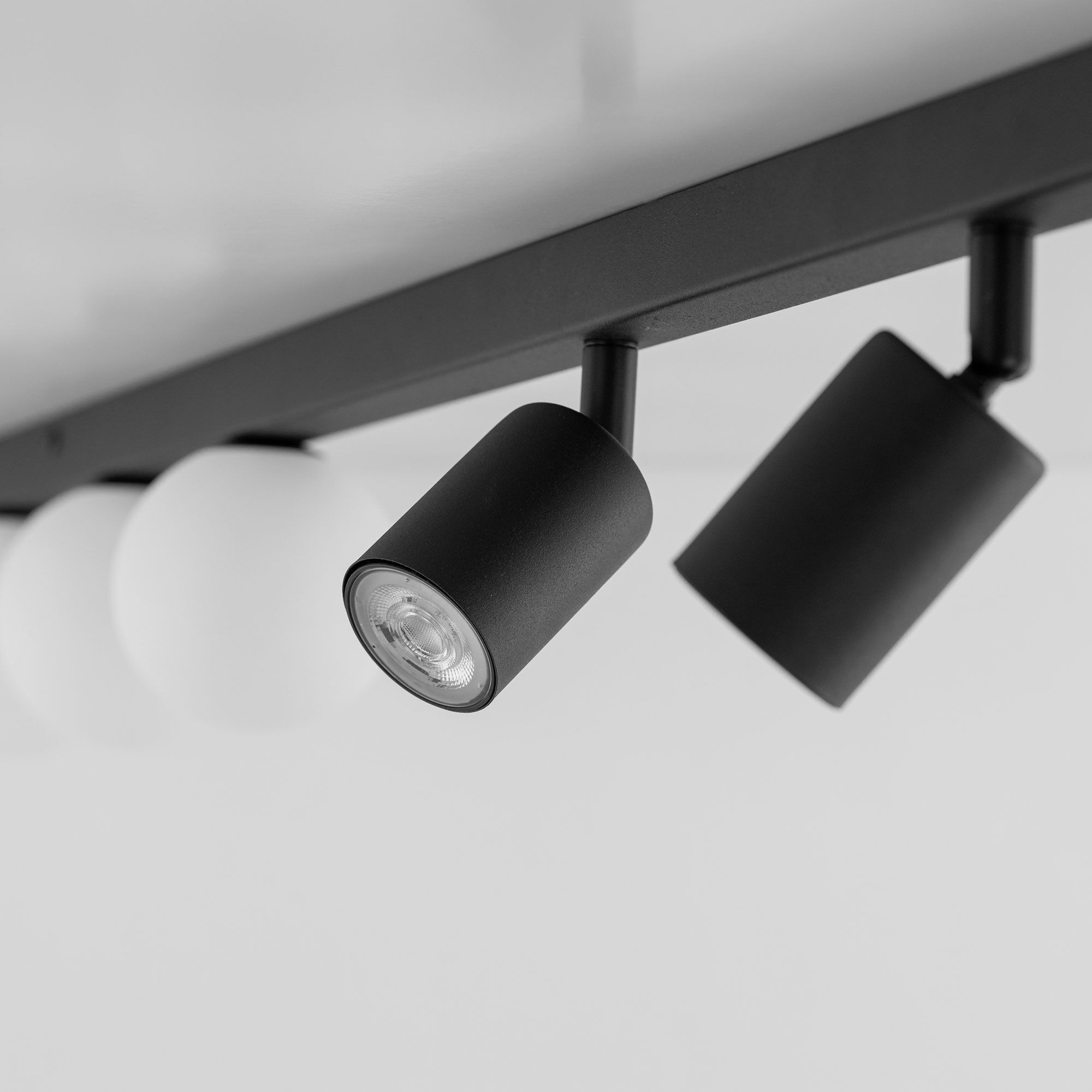 Потолочный светильник TK Lighting Vox a068814_EU