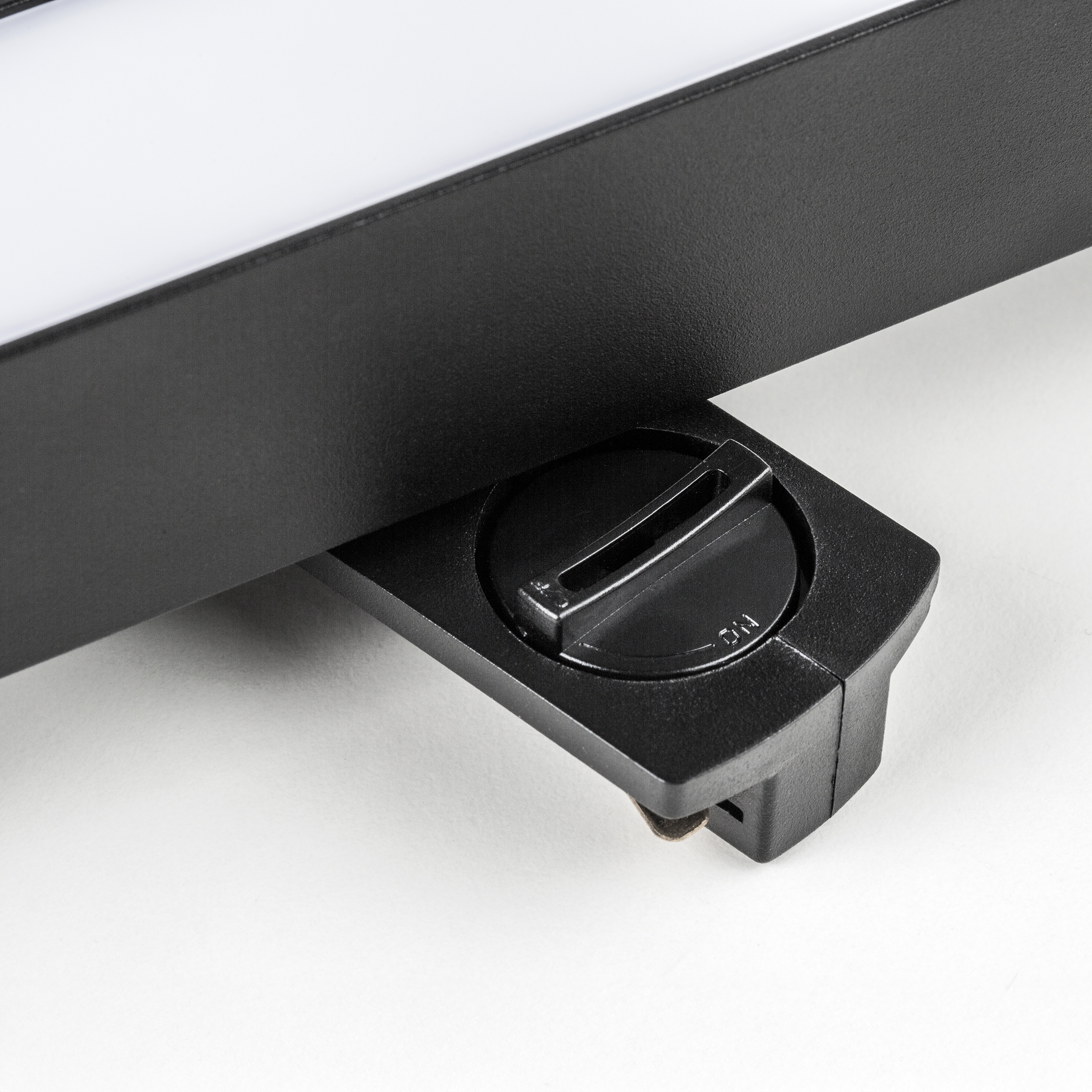 Трековый светильник Lightstar Lilla 202137_LS