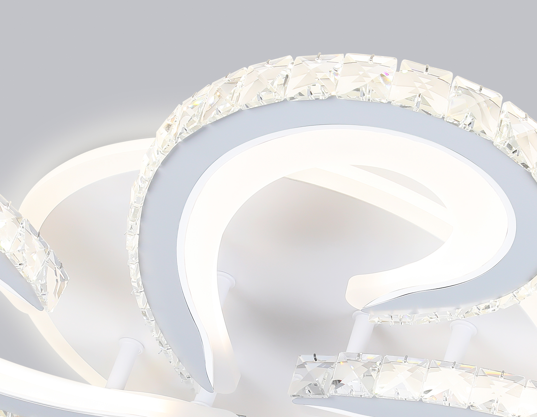 Потолочная люстра Ambrella Light FA ACRYLICA Ice FA1702_AMB