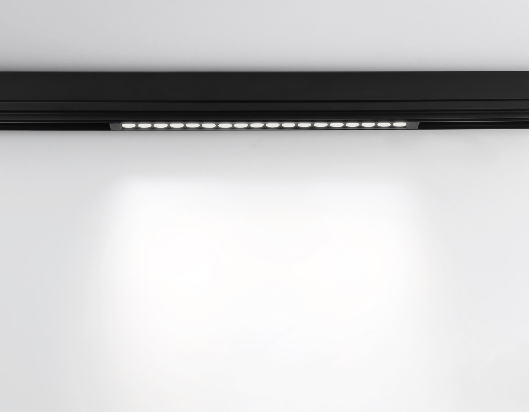 Управляемый светодиодный светильник для шинопровода Ambrella Light Magnetic GL1314_AMB