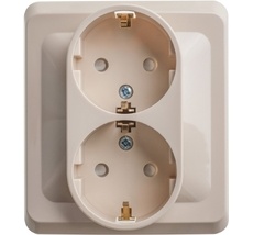 Розетка встраиваемая двойная с заземлением и шторками (кремовый) Systeme Electric PC16-008K